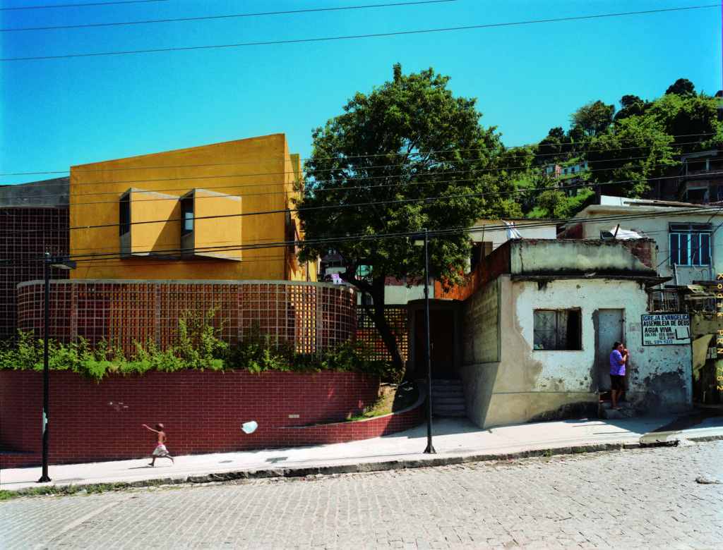 Favela-Bairro Projects - designlikeyougiveadamn.com